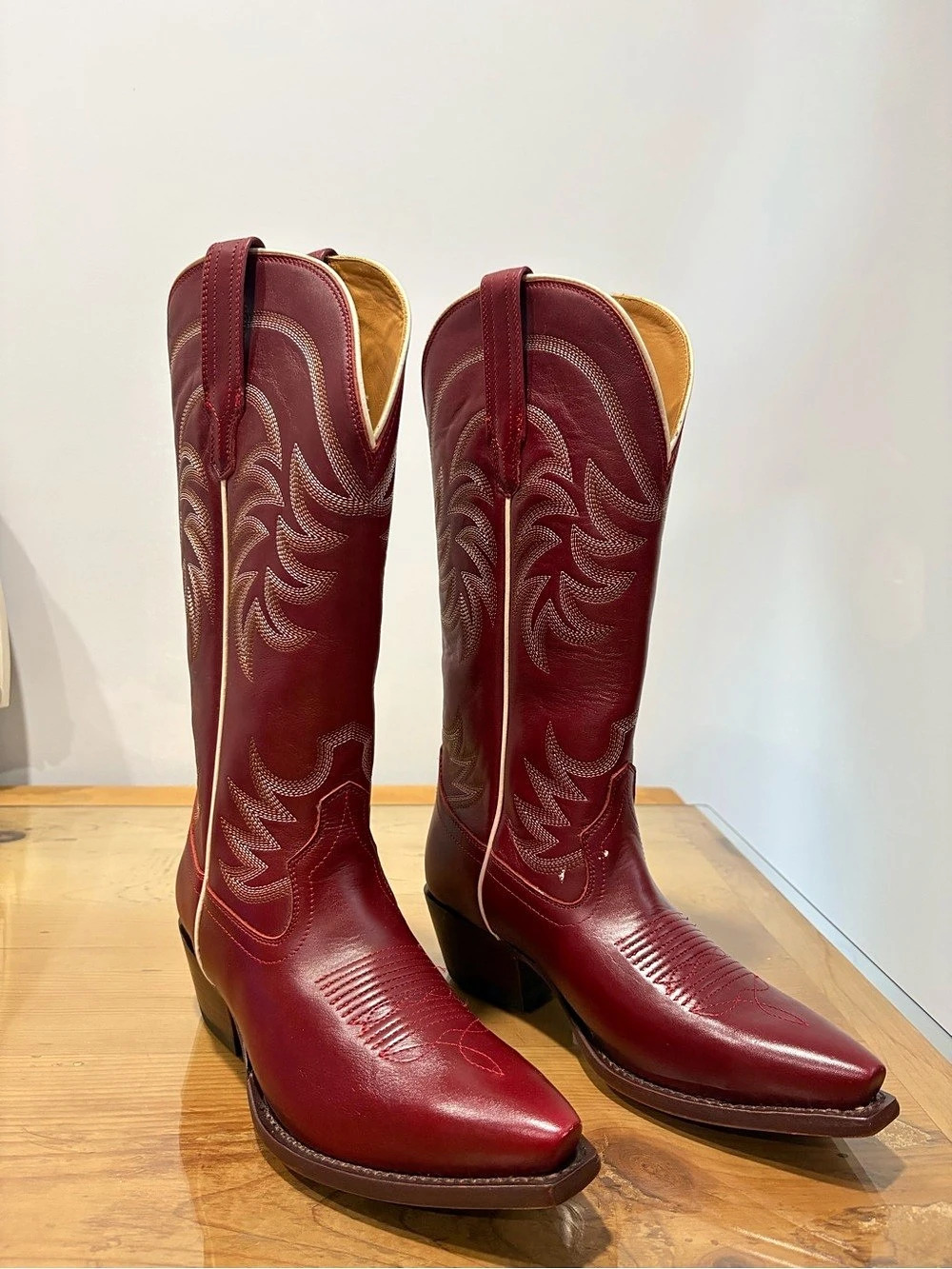 Tecovas Annie Scarlett Western Heeled Boots in Red size 8.5